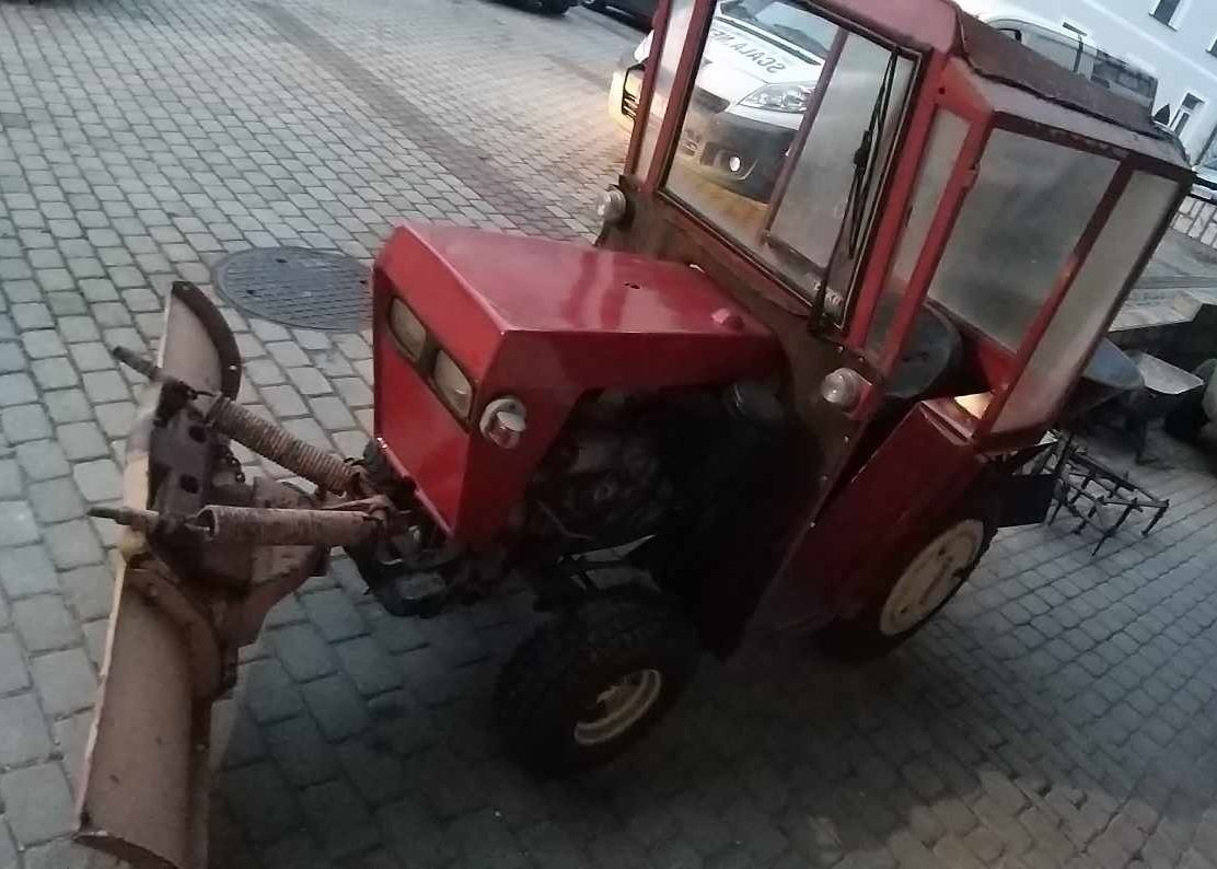 Traktorek Hako z osprzętem