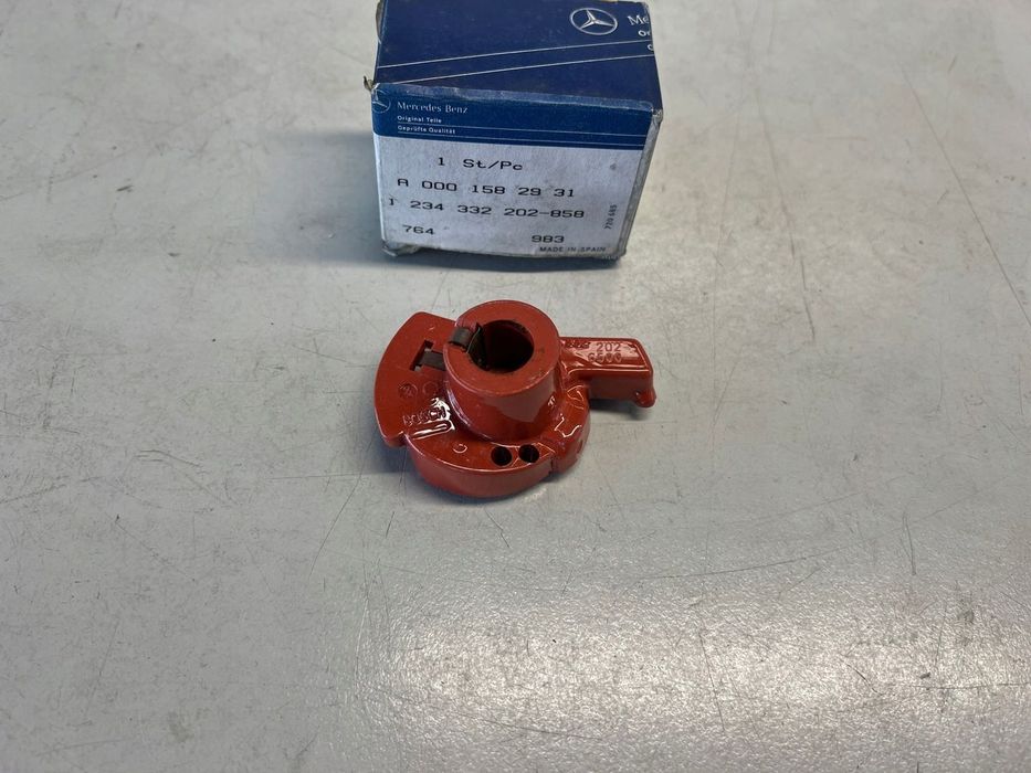 MERCEDES M116 3.5 3.8 PALEC ROZDZIELACZA ZAPŁONU A0001582931