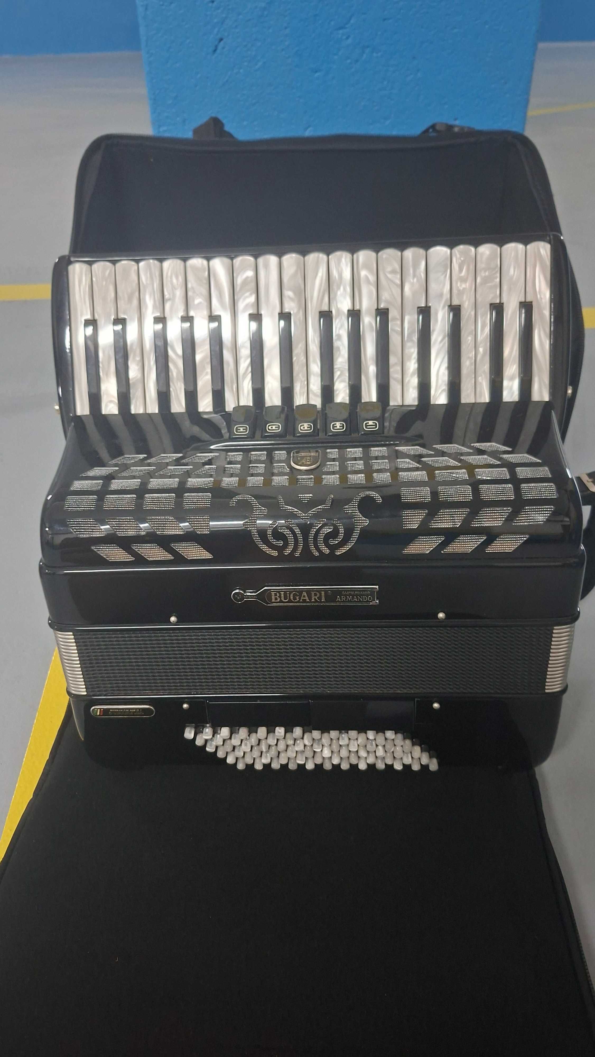 Acordeão Bugari Armando