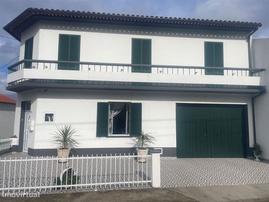 Moradia Geminada T5 - Nordeste
