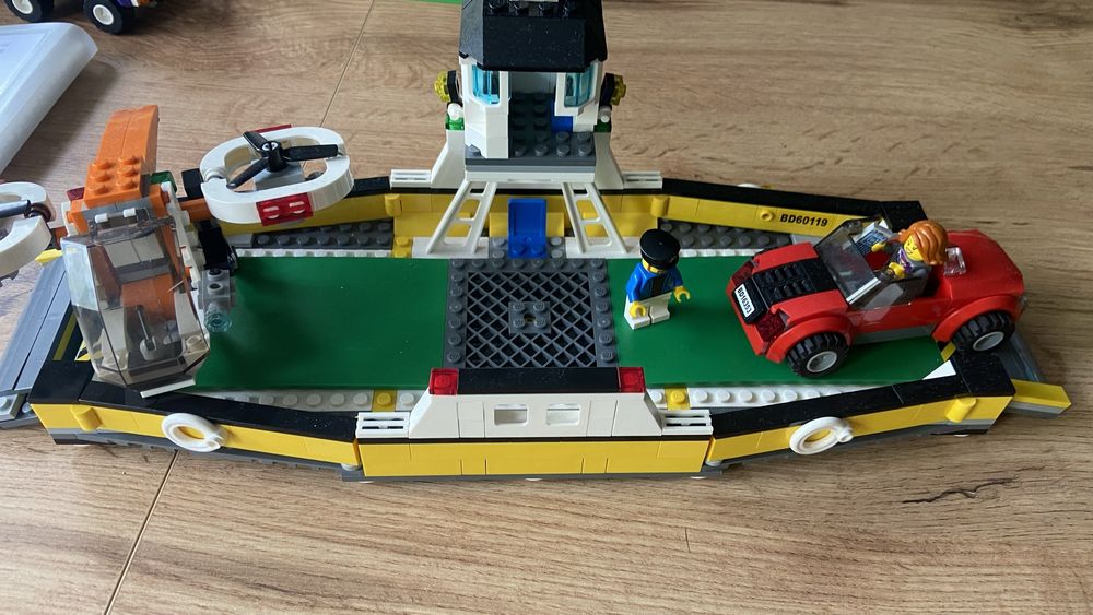 Lego zestaw autko helikopter plus zestaw meincraft Rezerwacja