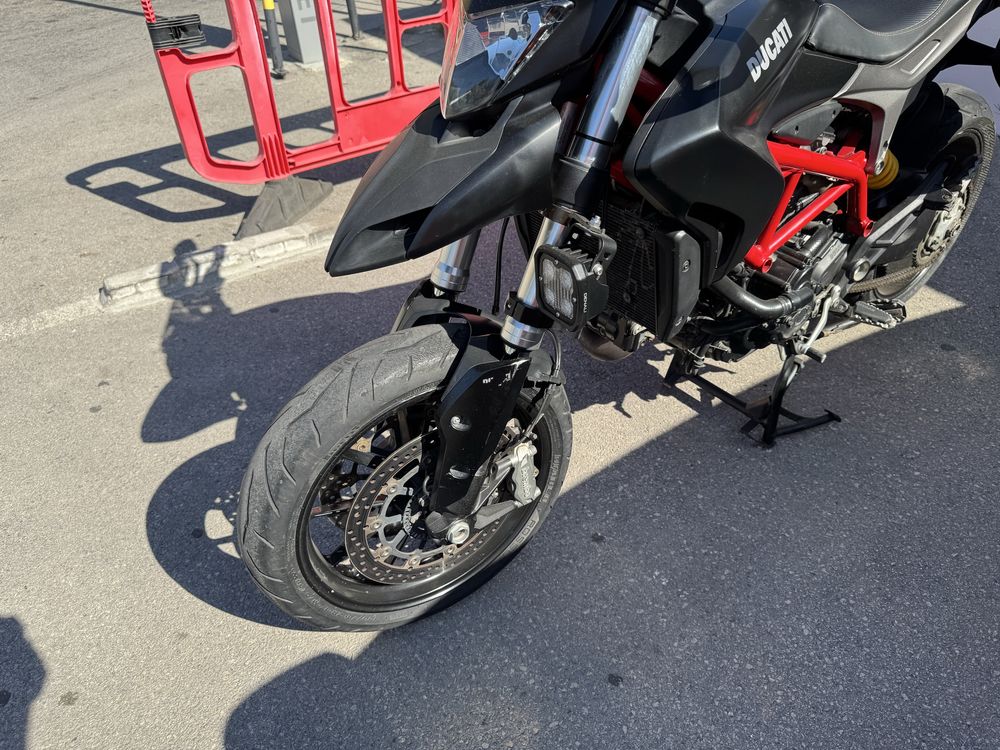 Ducati Hypermotard 821