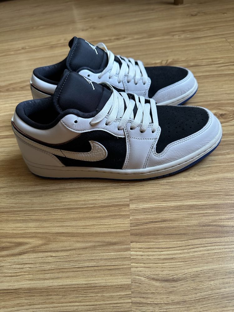 Air Jordan 1 Low Q54