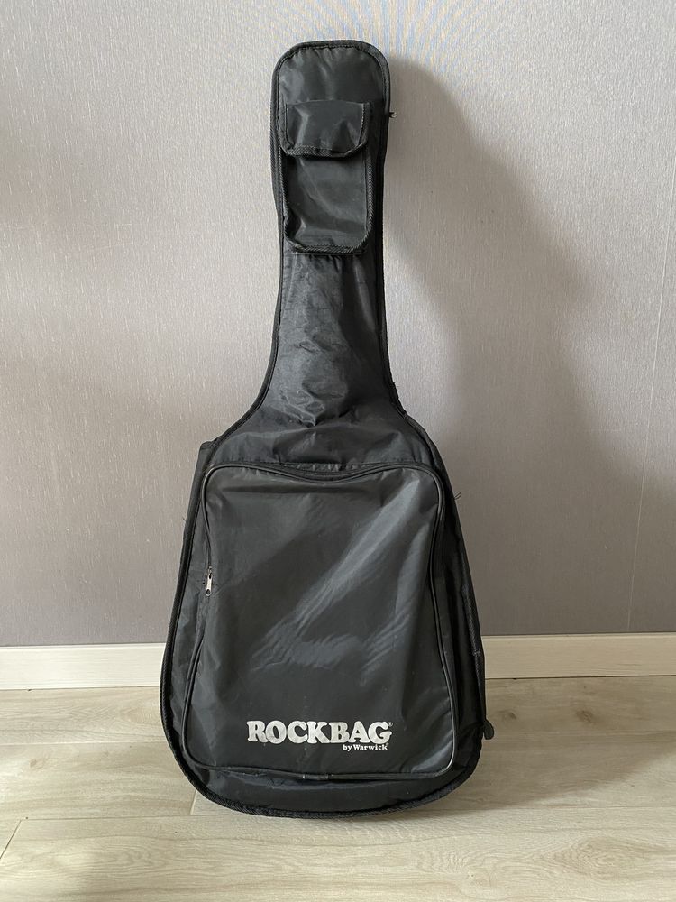 Гітара Yamaha F310 з кофером