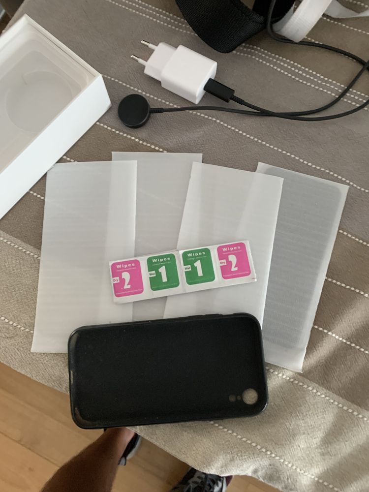 iPhone XR bom estado