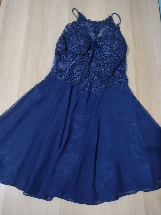 Granatowa tiulowa sukienka na karnawał na studniówkę 36
