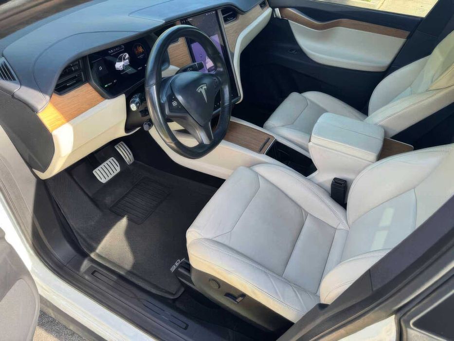 Tesla Model X Performance      2019