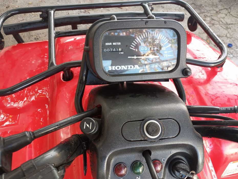 Moto 4 Honda Fourtrax TRX 250 7.000km