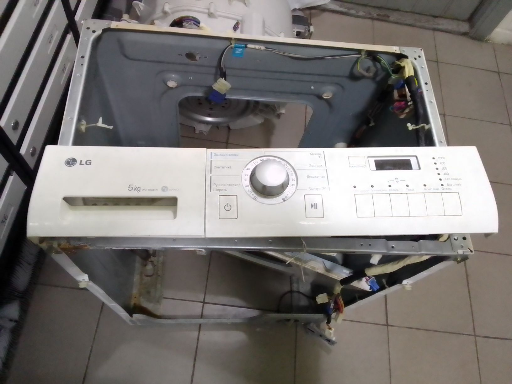 LG WD-10384N Разбор