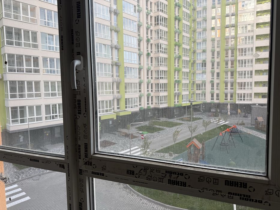 продаж квартири 2 кім. 67,4м 3пов. вул. Бердника 1 ЖК Нивки Парк