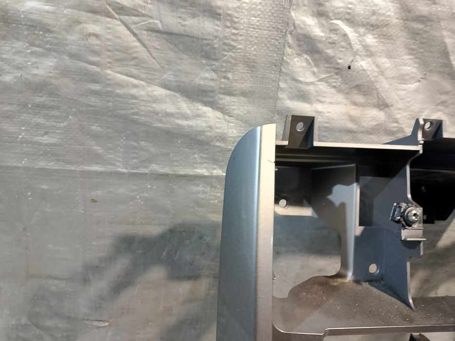 Obudowa Panel Środkowy  Konsola Iveco Stralis 460 E6  504309992