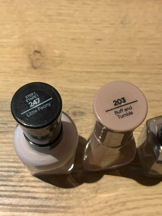 Sally Hansen Eveline Rival odżywcze lakiery do paznokci nude x 4 szt