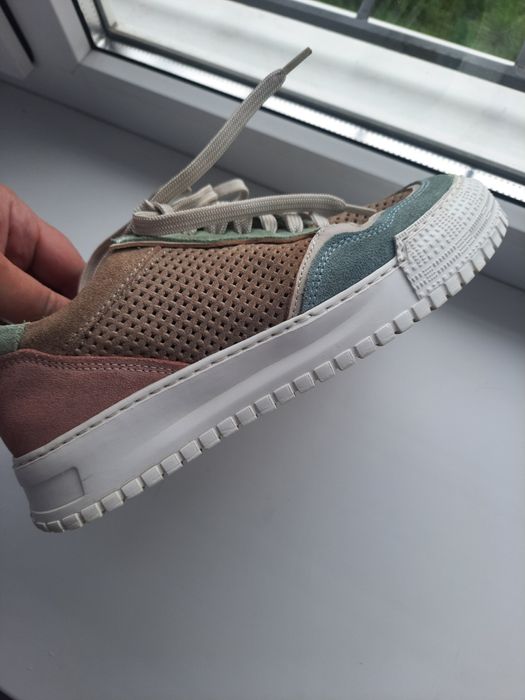 Кросівки замшеві жіночі