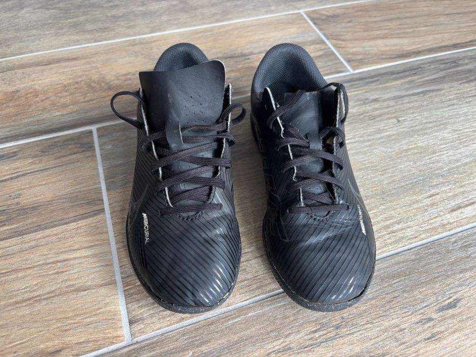 Halówki NIKE buty hala rozmiar 35.5 dziecięce