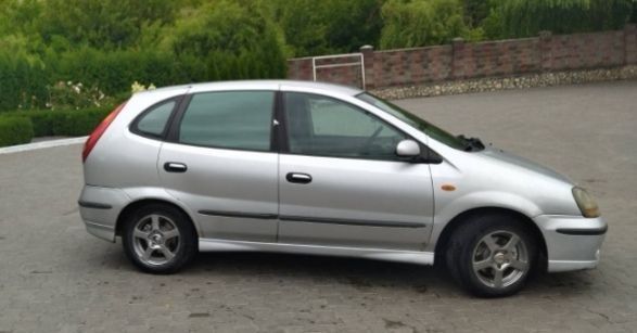 Продам NISSAN almera tino