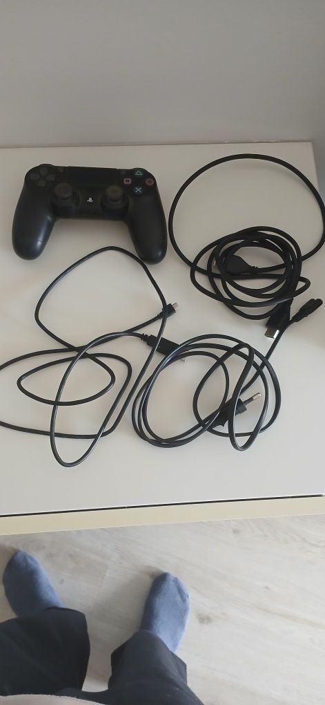 Ps4 com oito jogos