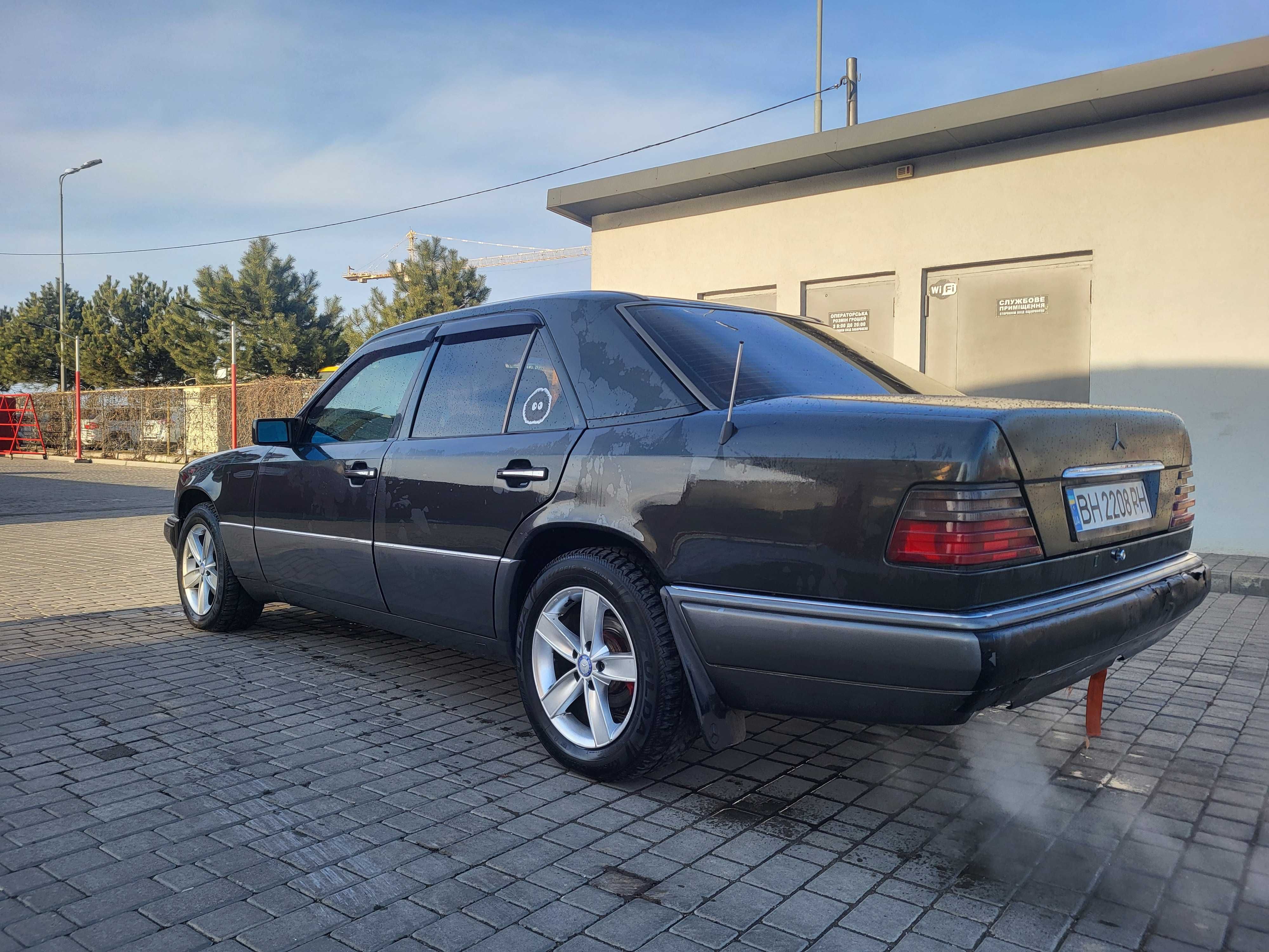 Продам /Мерседес 124..