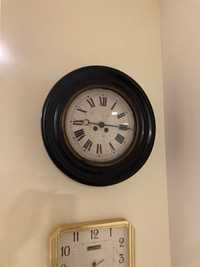Relógio antigo de sala