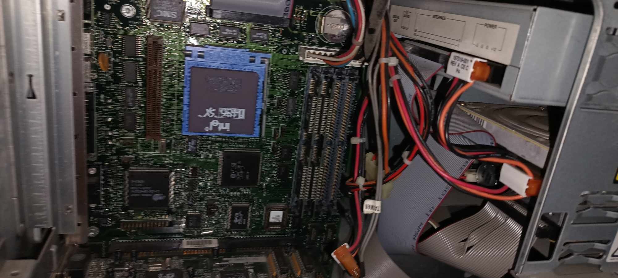 Retro Komputer PC Compaq (Intel 486 SX)