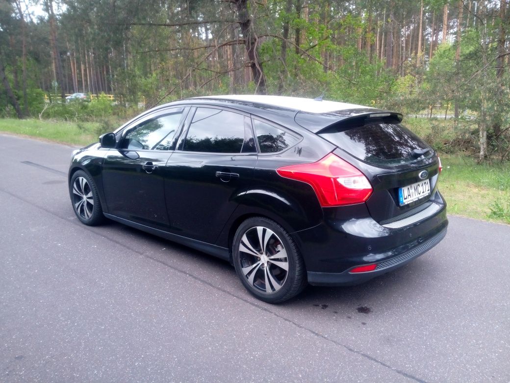 Ford Focus 2011r 1.6b 5-drzwi
