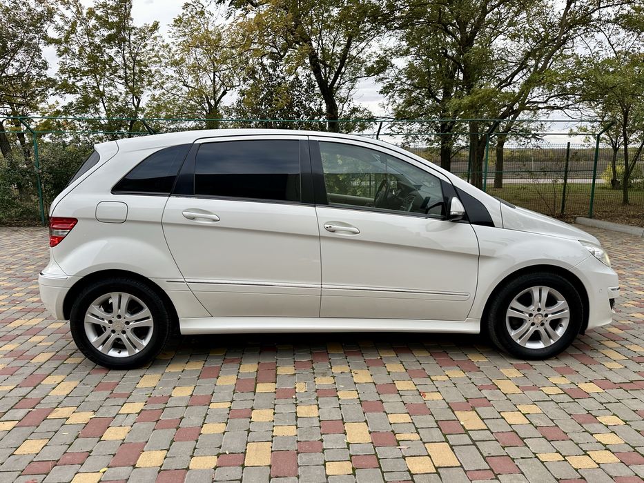 Mercedes Benz B Class