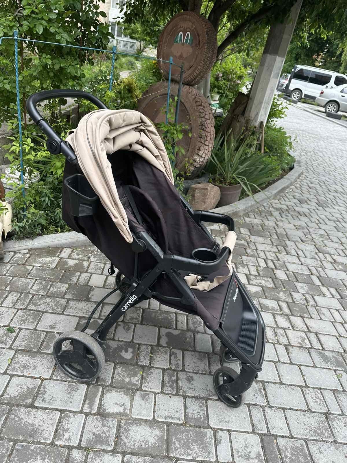 Дитяча прогулочна коляска Carrello