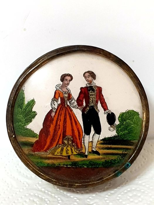 Linda  rara, antiga caixa de pó de arroz  Sec. XIX