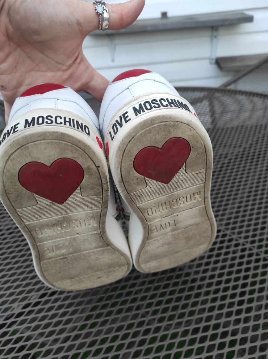 Buty firmy Love Moschino