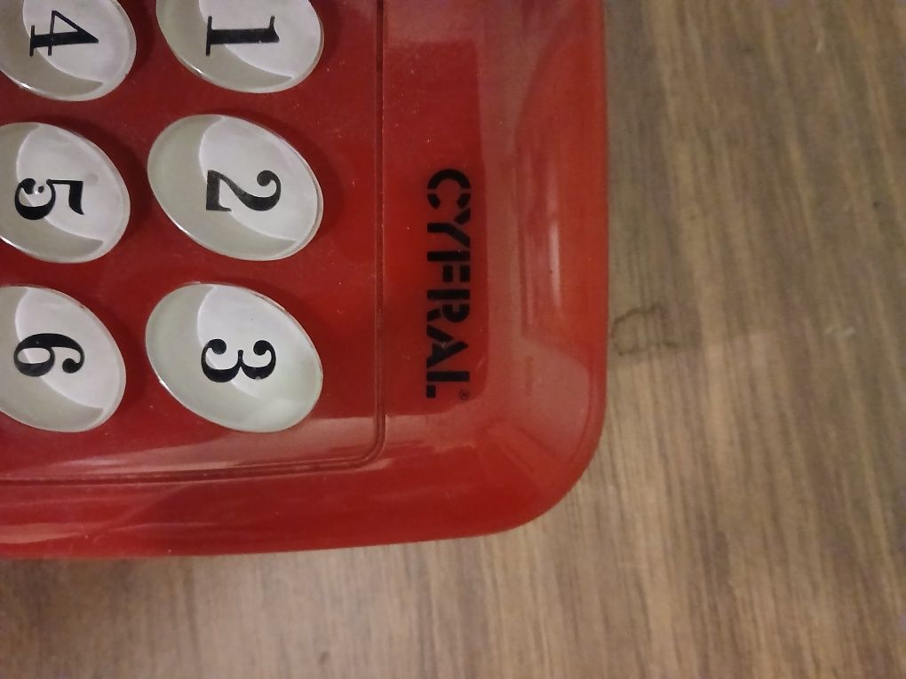 Telefon  stacjonarny  cyfral