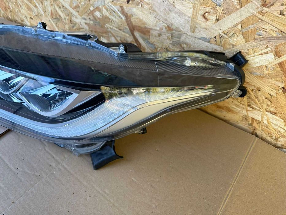 Toyota Yaris IV 4 20- Full Led lampa lewa przednia przód