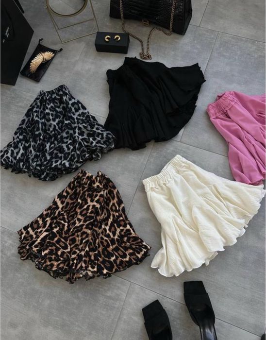 Літня спідниця з воланами