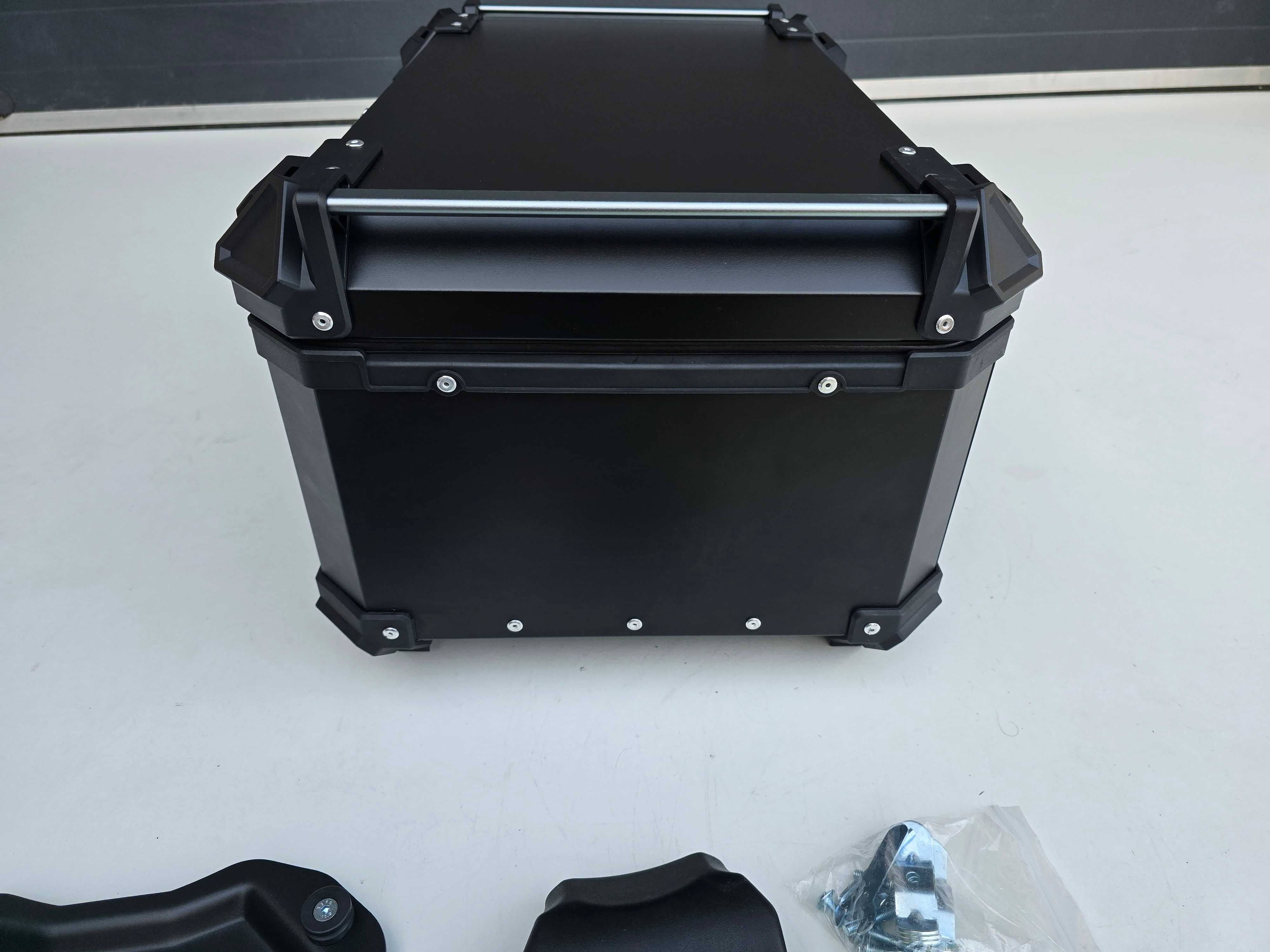 KUFER CENTRALNY Motocyklowy ALUMINIOWY Czarny 65L +Płyta +Oparcie