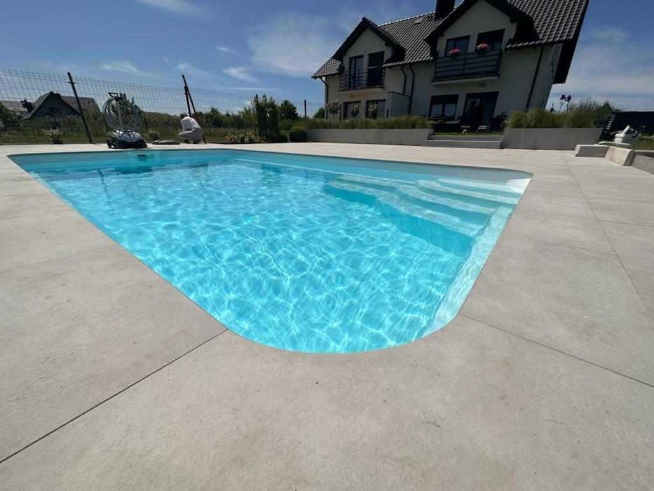 Kompleksowy montaż basenu montaż zadaszania basenowego konstrukcji