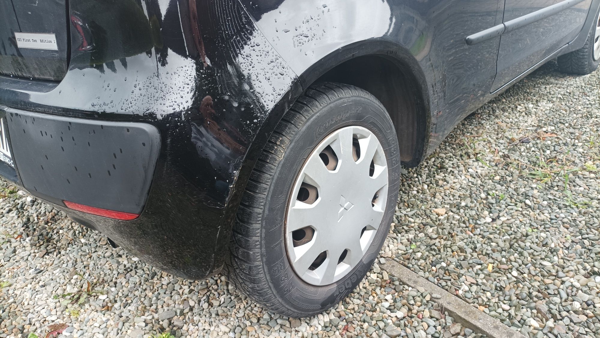 Mitsubishi colt 2005r