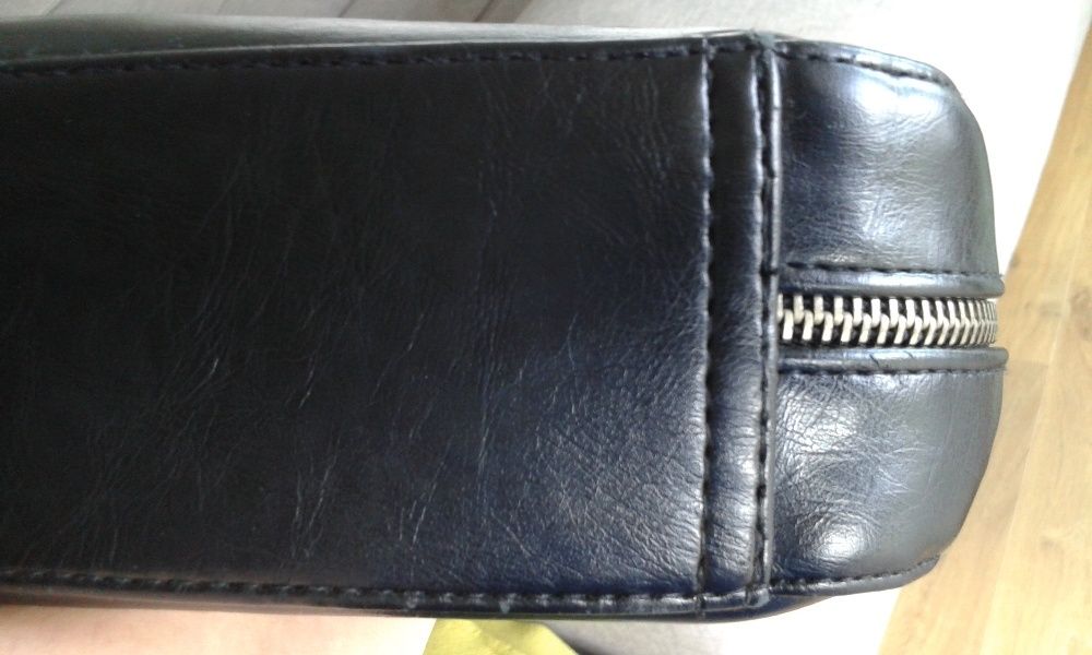 River Island torebka mała czarna skóra