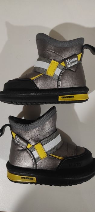 Дитячі чоботи 21 розмір