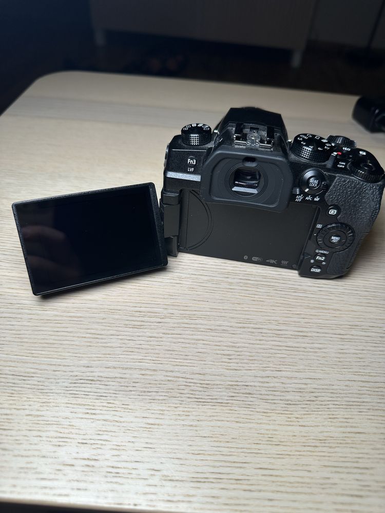 Panasonic Lumix DC-G90 i obiektyw 12-60