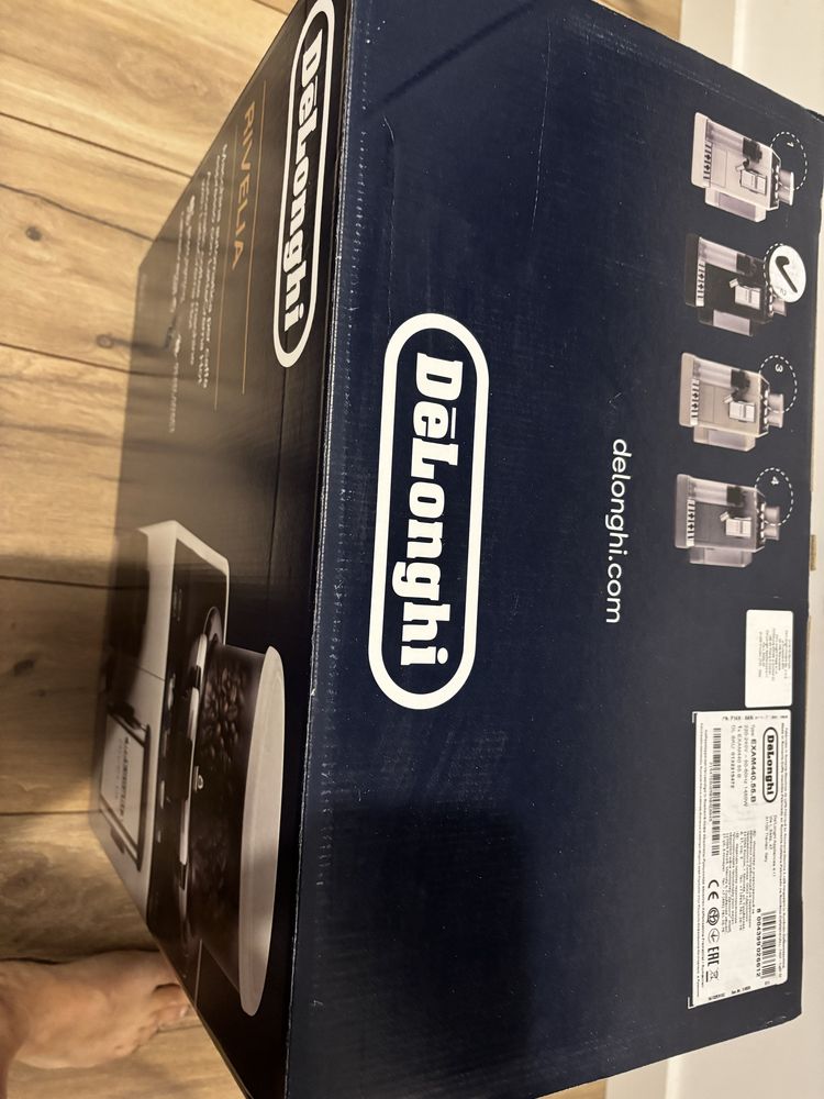 Ekspres Delonghi Rivelia EXAM 440.55.B gwarancja
