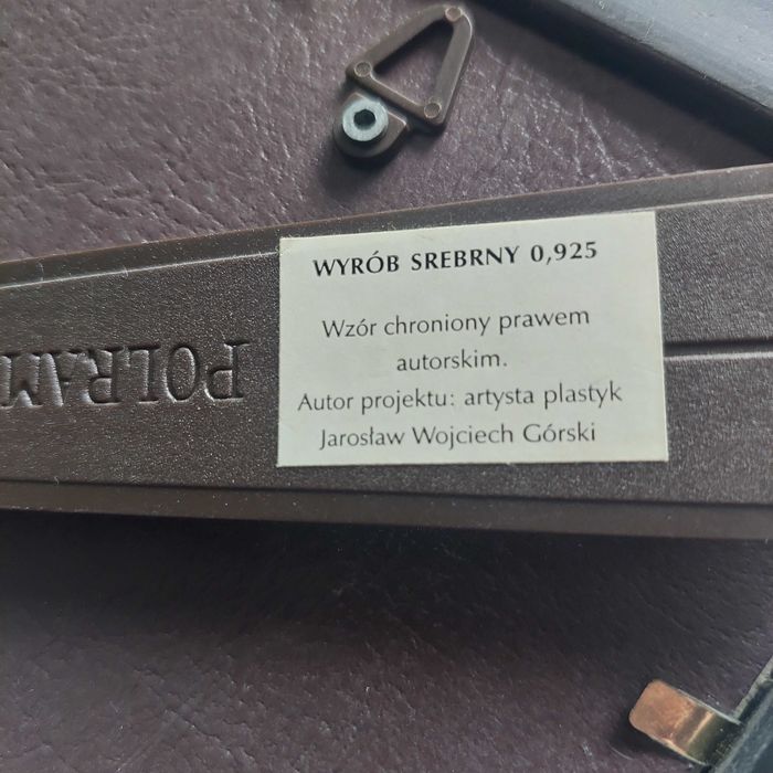 Ikona srebrna z wizerunkiem Matki Boskiej z dzieciątkiem 125x145 mm