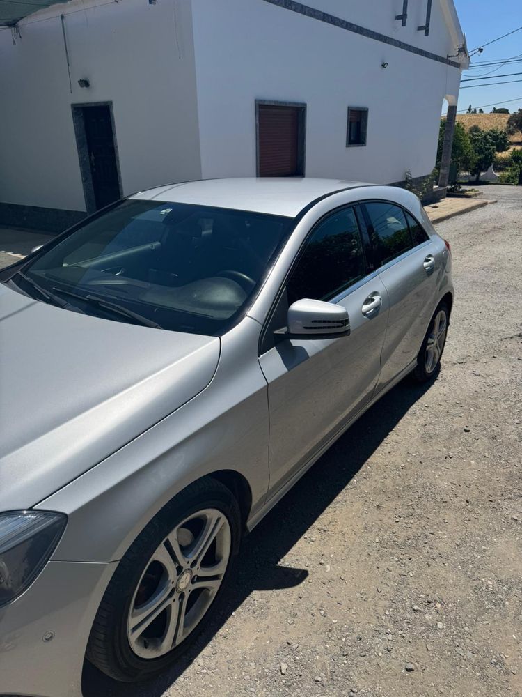 Mercedes-Benz A180d