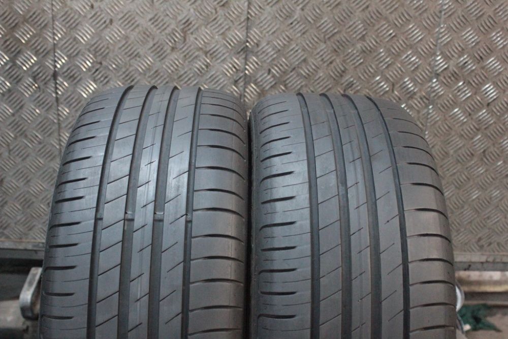 205/50/16 Goodyear Efficient Grip Performance 205/50 R16