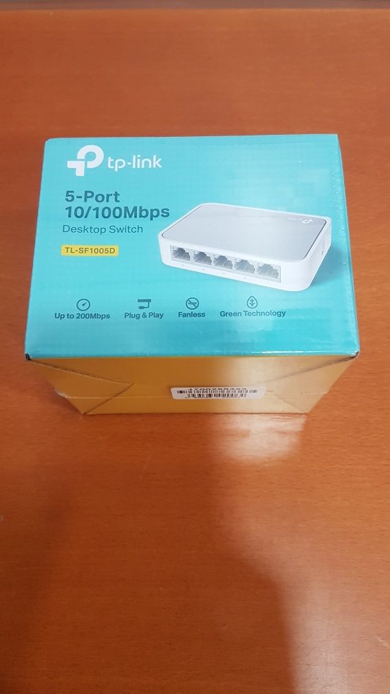 Switch TP-Link SF1005D