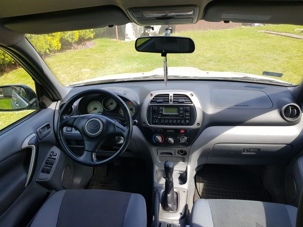 Toyota RAV4  2.0 D-4D 4X4