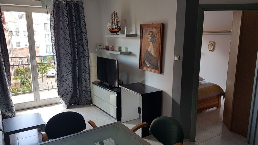 Apartament Delfinek,2 pokoje przy latarni morskiej.