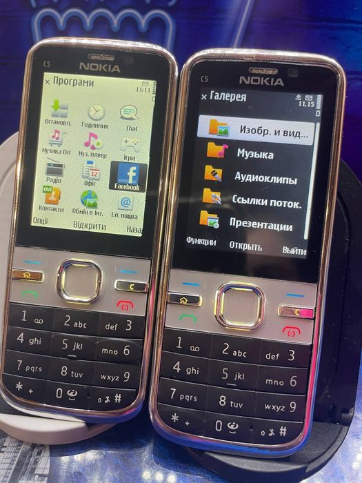 Мобільні телефони, повністю робочі!