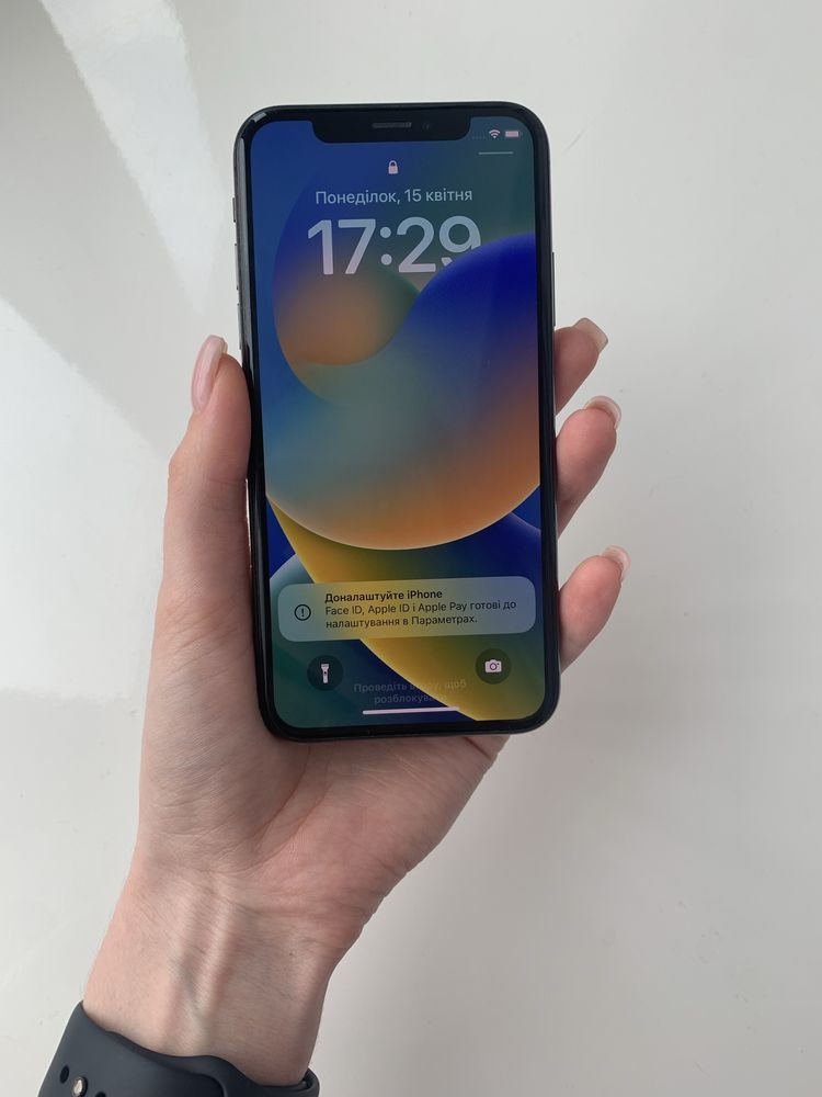 iPhone XS на 64 гб