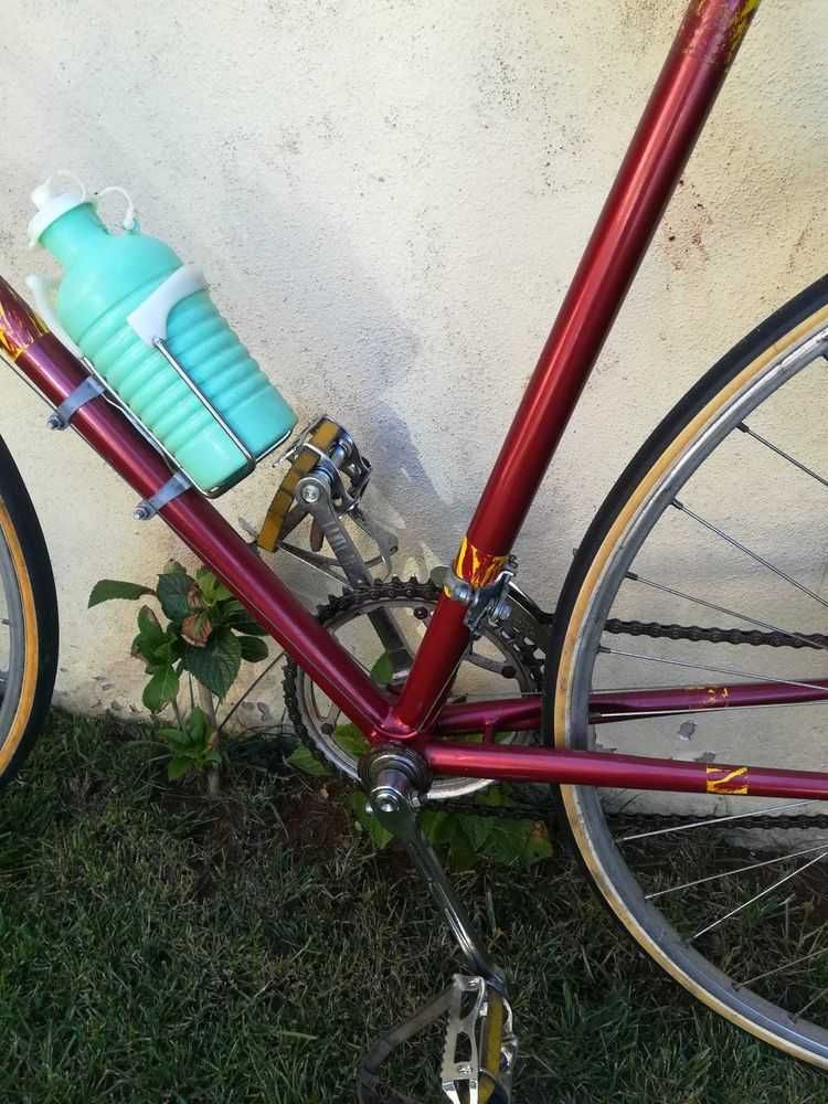 Bicicleta vintage completamente restaurada