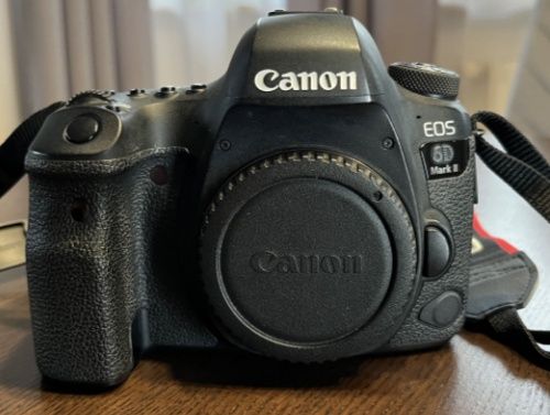 Canon 6d Mark 2 в идеальном состоянии