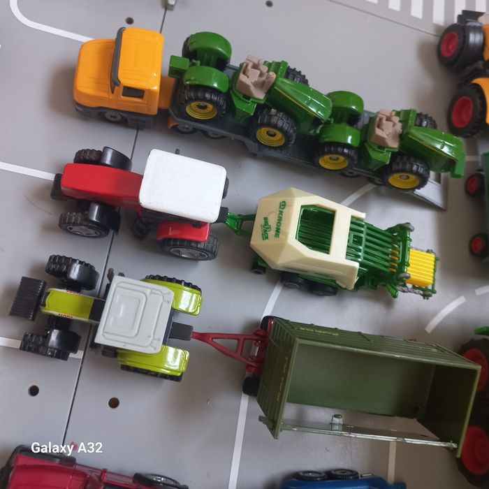 Siku traktory przyczepy zestaw