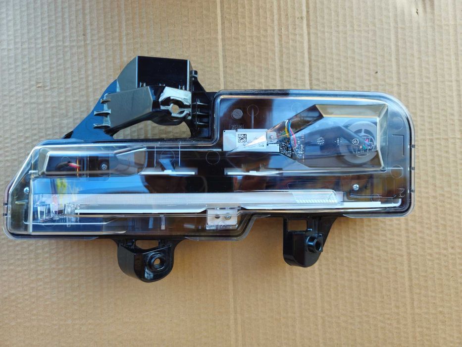 Mazda CX-30, halogeny, kierunkowskazy LED DRL, wer. USA, komplet